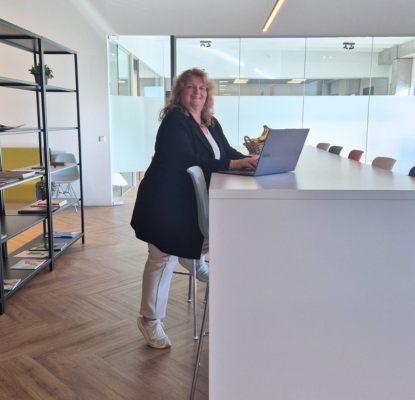 “Een ondernemer is meer dan alleen cijfers” – Monique over haar werk bij Lenssen Advies