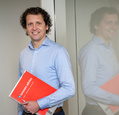 Gebruikelijk loon DGA in de voorperiode van een besloten vennootschap